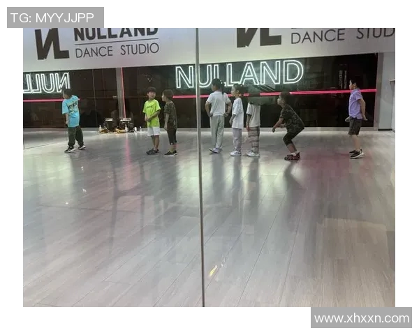 南京街舞队心理素质变革引发热议展现青春活力与团队精神